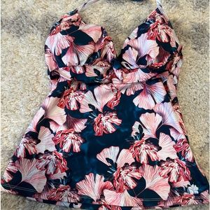 Hapari swimsuit top size XL